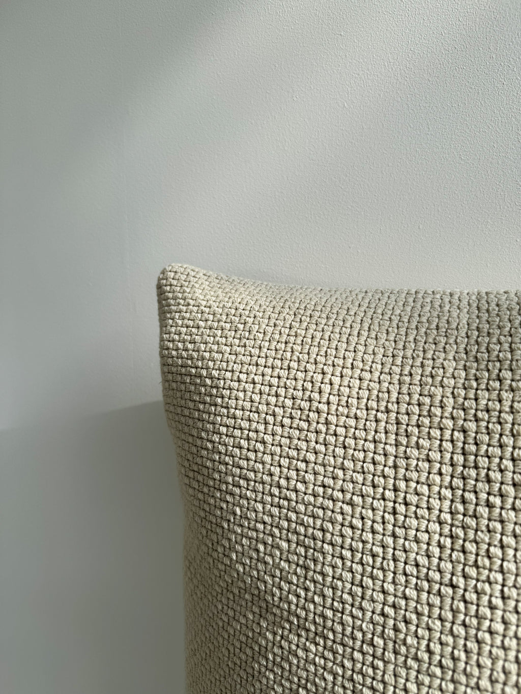 Chunky Woolen Pillow - Eggshell 