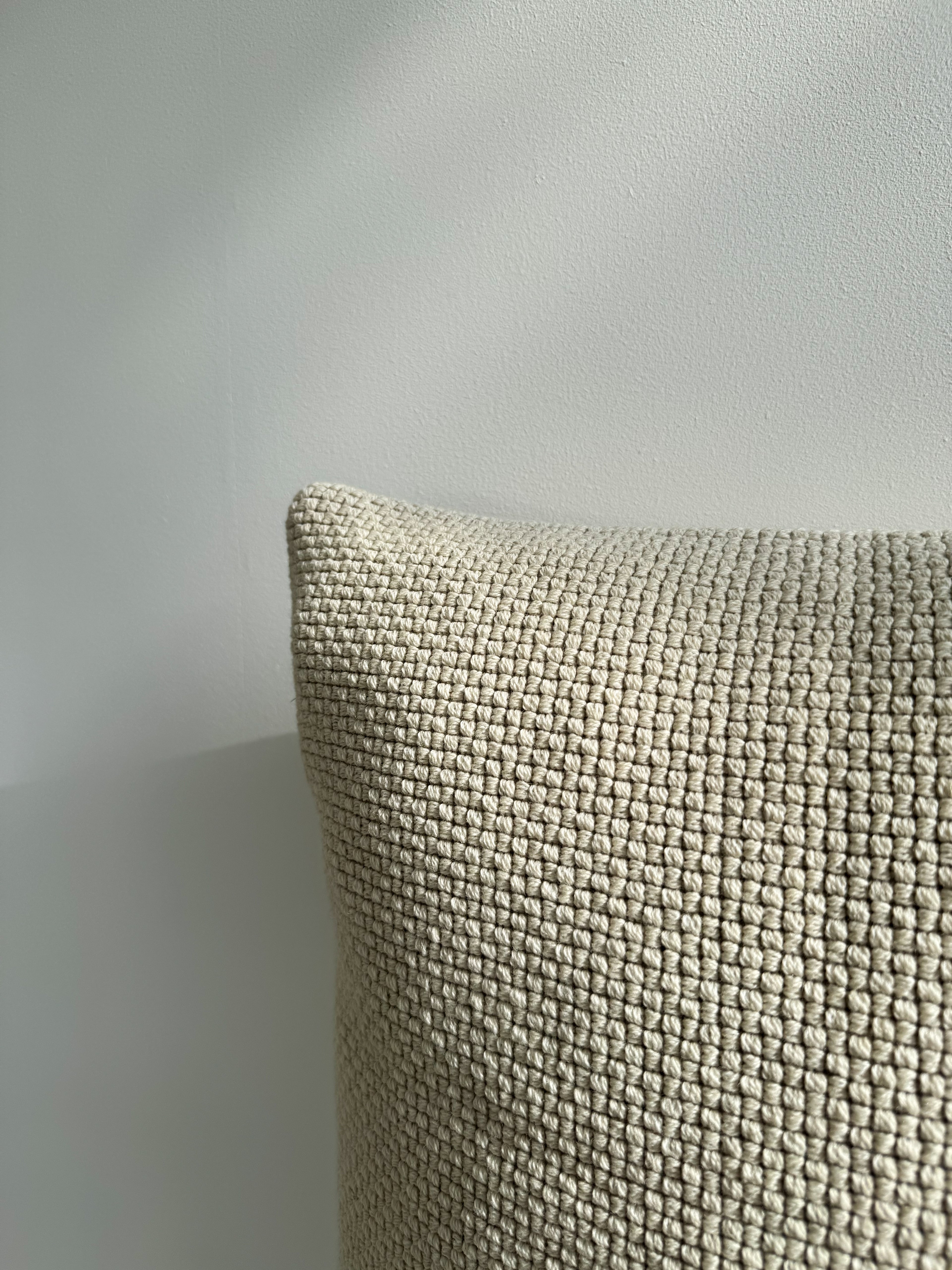Chunky Woolen Pillow - Eggshell 