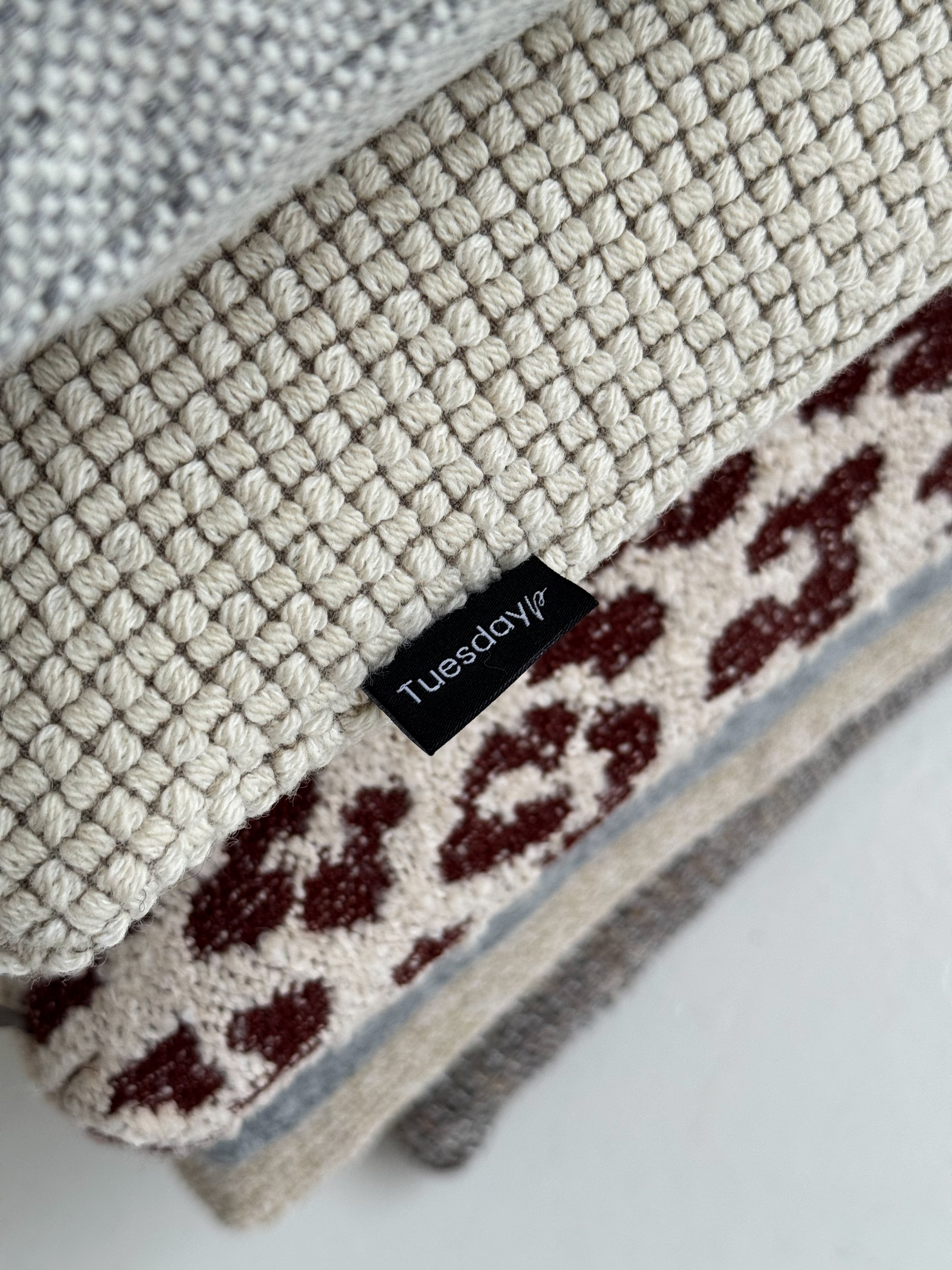 Chunky Woolen Pillow - Eggshell 