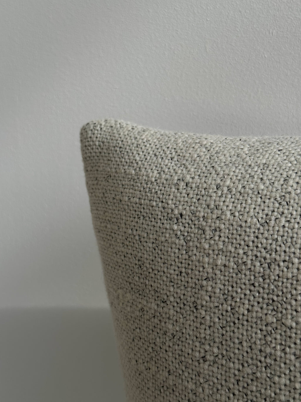 Chunky Woolen Pillow - White Pattern 