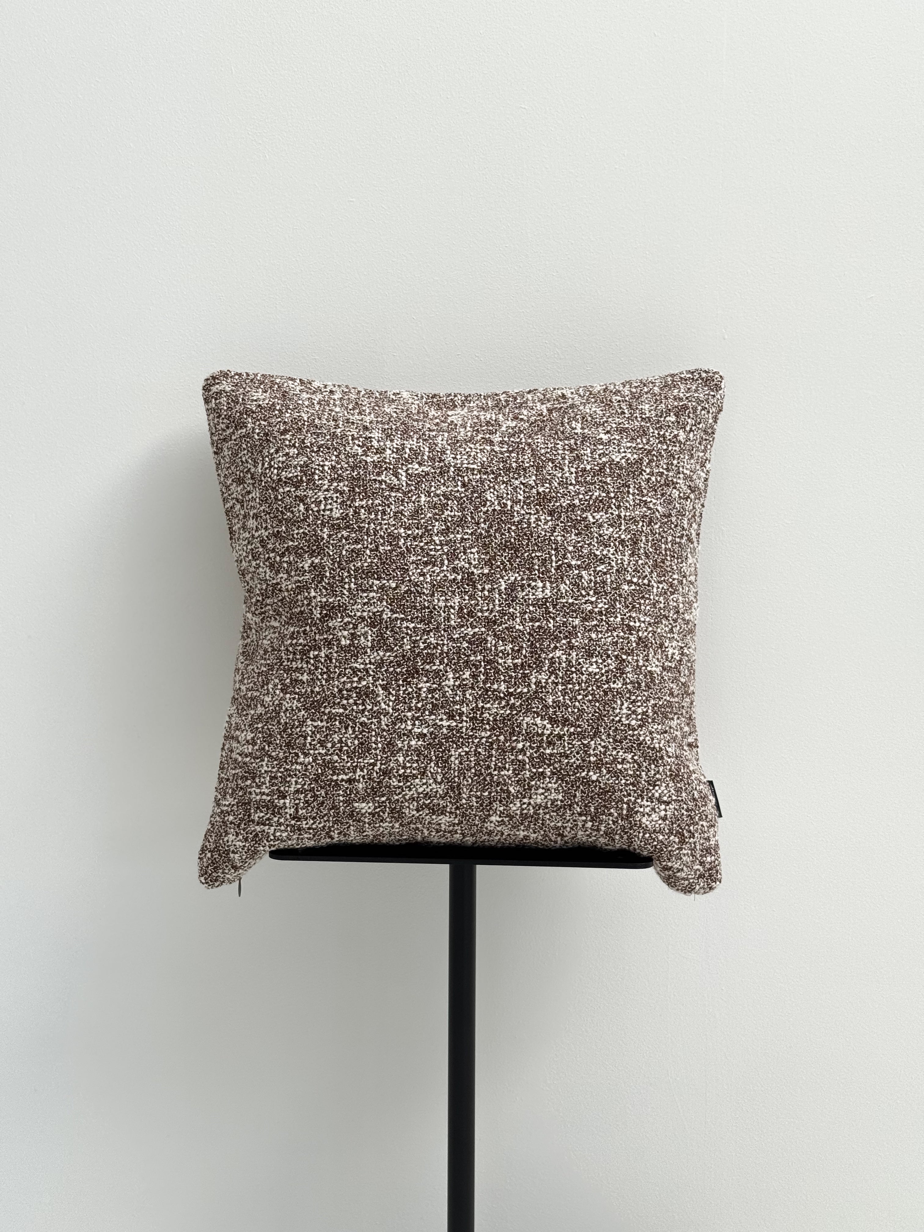 Chunky Cotton Pillow - Brown Pattern 